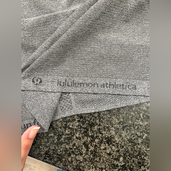 Lululemon Swiftly Grey Sz 6 - Picture 9 of 9